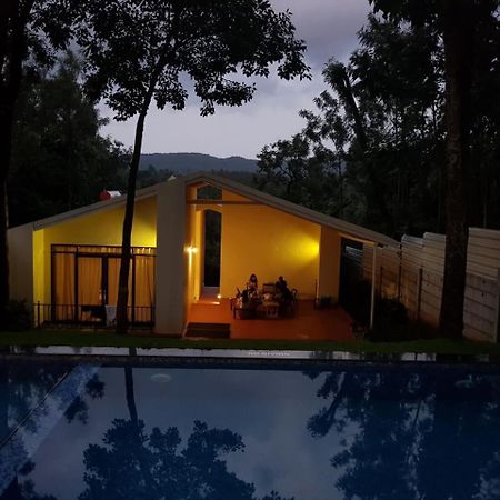 Aakriti Homestay Chikmagalur Bagian luar foto